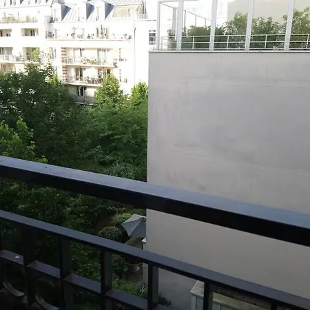 Studio La Cite Des Sciences Holiday home